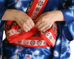 帯の結び方　文庫結び写真