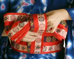 帯の結び方　文庫結び写真